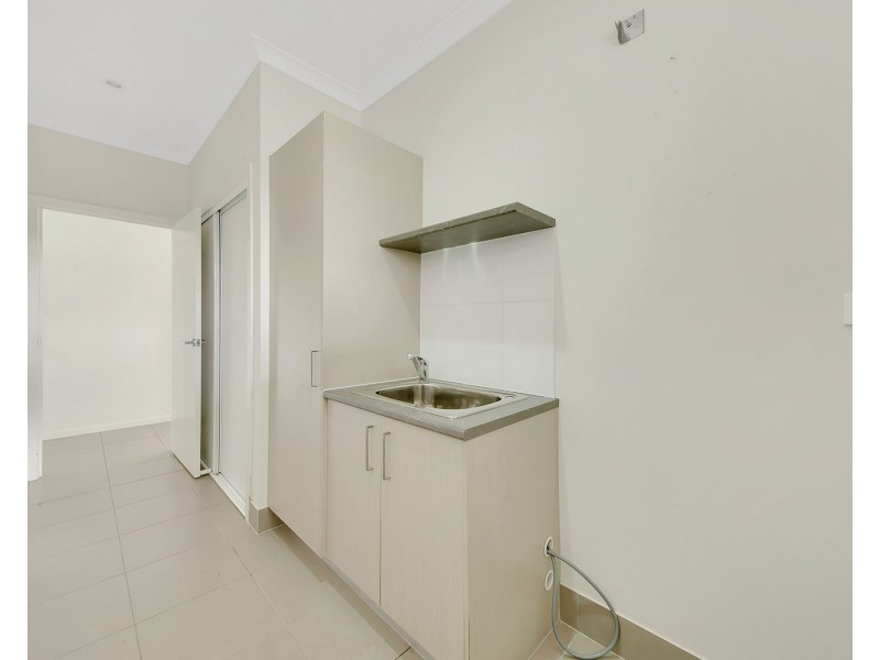1 Thornbill Street, New Auckland QLD 4680