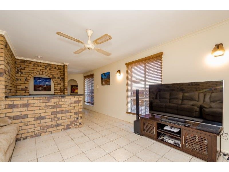 44 Dixon Drive, Telina QLD 4680