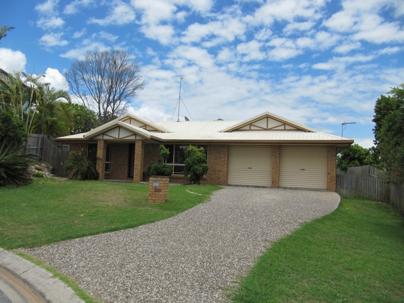 4 Tinaroo Crt., Clinton QLD 4680