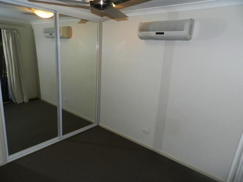 32 Larcom Rise, West Gladstone QLD 4680