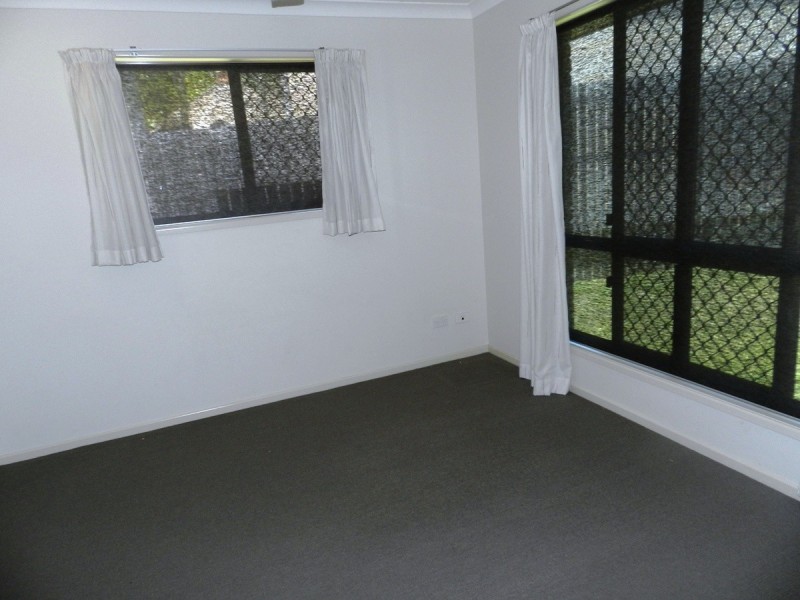 32 Larcom Rise, West Gladstone QLD 4680