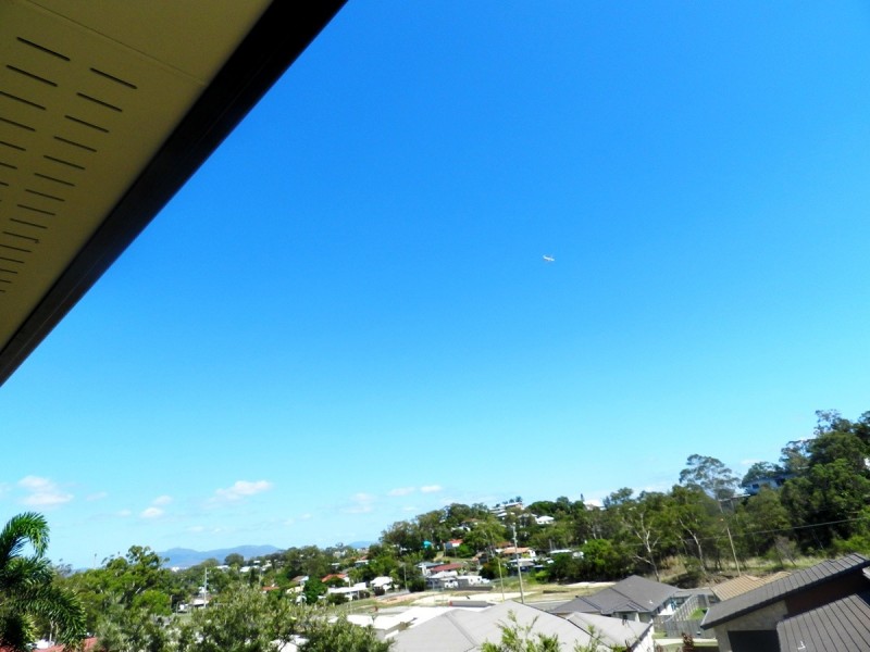 32 Larcom Rise, West Gladstone QLD 4680