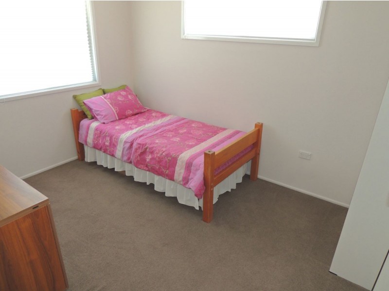 16 Harrier Avenue, New Auckland QLD 4680