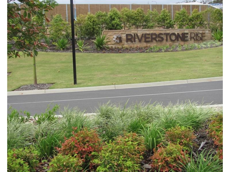 10 Jardine Crescent, Boyne Island QLD 4680