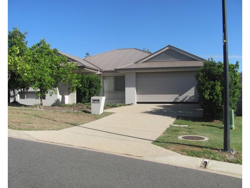 10 Jardine Crescent, Boyne Island QLD 4680