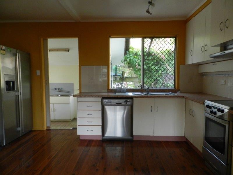 7 Wilkins Street, West Gladstone QLD 4680