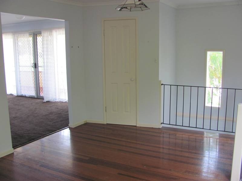 21 Marina Avenue, Boyne Island QLD 4680