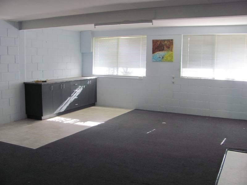 21 Marina Avenue, Boyne Island QLD 4680