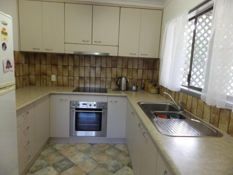 6 Jordana Court, Wurdong Heights QLD 4680