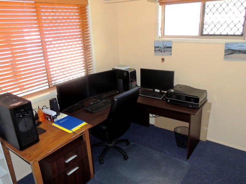 2 Daniel Drive, New Auckland QLD 4680