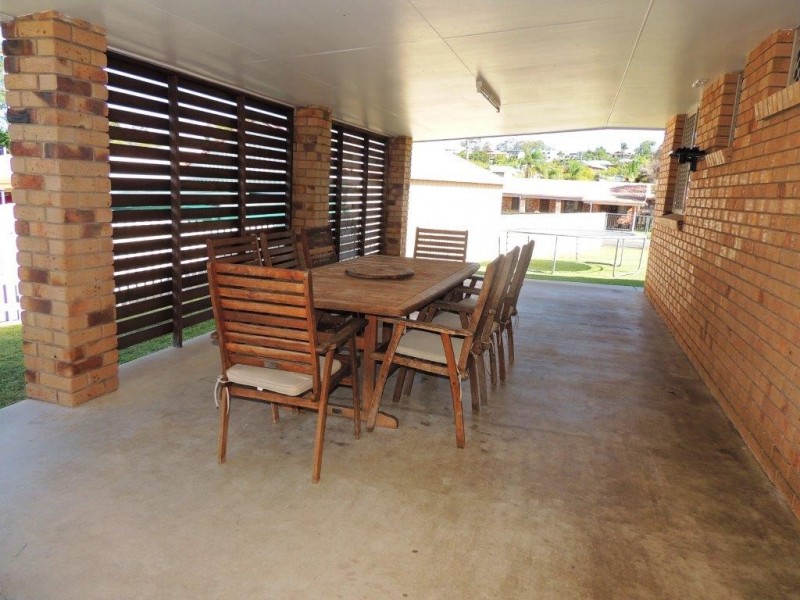 2 Daniel Drive, New Auckland QLD 4680