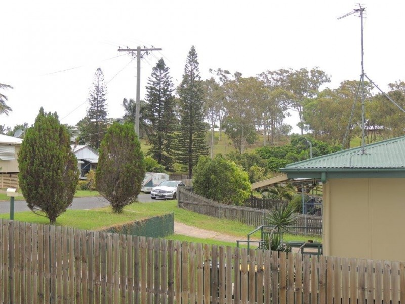 7 Wilkins Street, West Gladstone QLD 4680