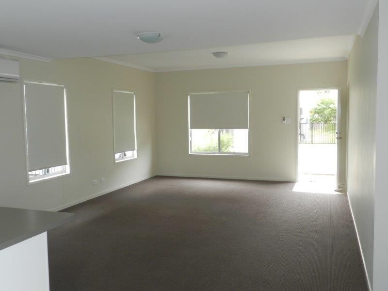 4/1 Collins Lane, Kin Kora QLD 4680