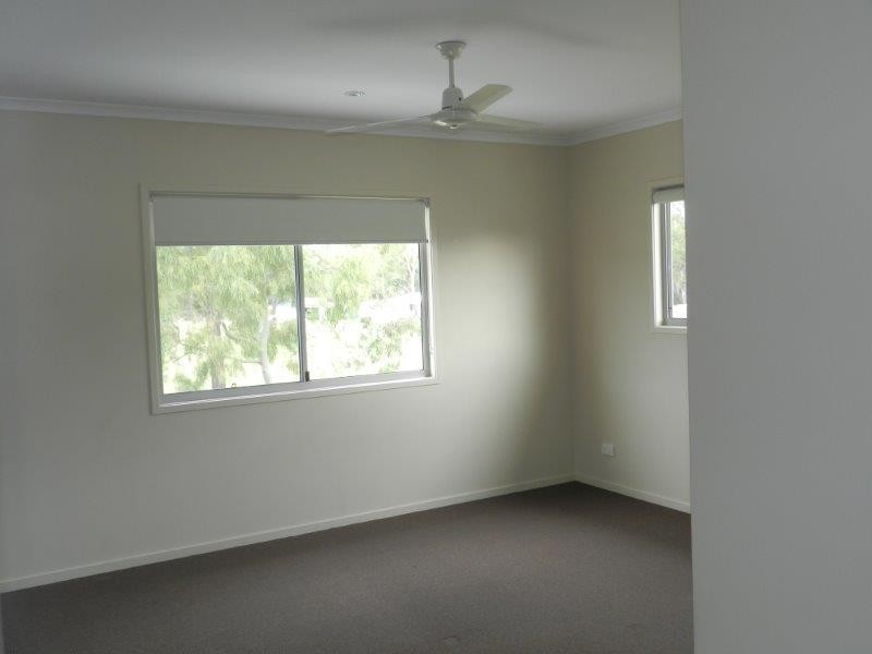 4/1 Collins Lane, Kin Kora QLD 4680