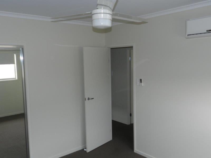 4/1 Collins Lane, Kin Kora QLD 4680