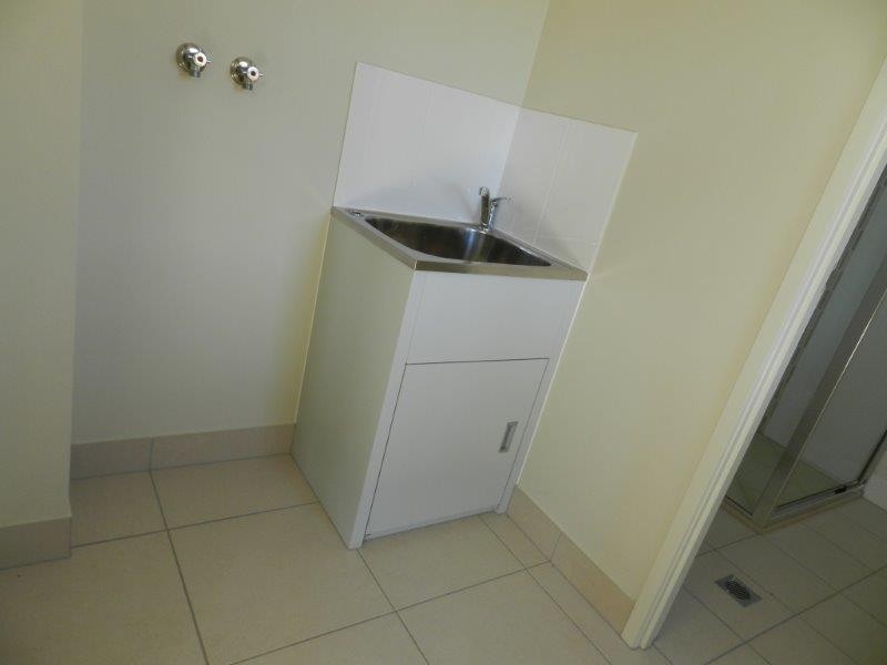 4/1 Collins Lane, Kin Kora QLD 4680