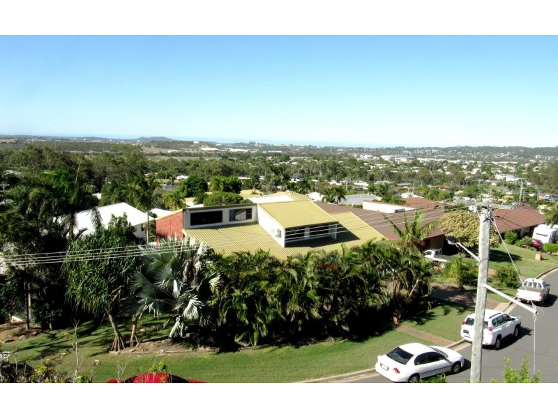 16 Columbia Avenue, Clinton QLD 4680