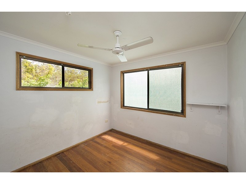16 Columbia Avenue, Clinton QLD 4680