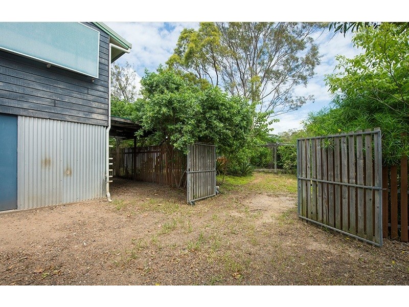 16 Columbia Avenue, Clinton QLD 4680