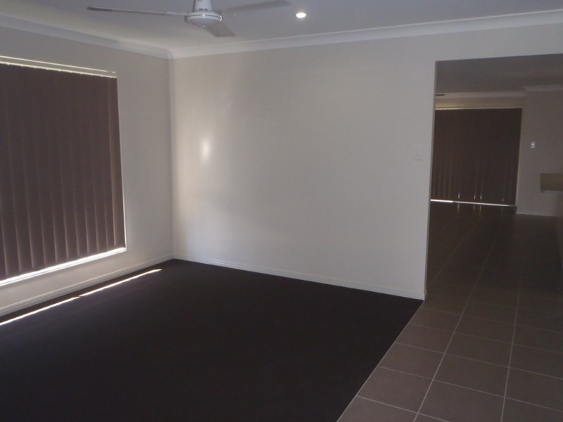 29 Winpara Drive, Kirkwood QLD 4680