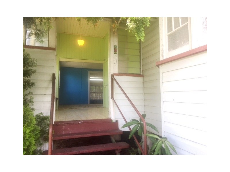 6 Beech St,, Builyan QLD 4680