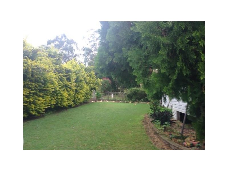 6 Beech St,, Builyan QLD 4680