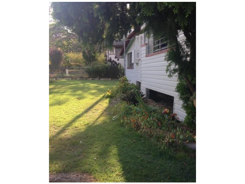 6 Beech St,, Builyan QLD 4680