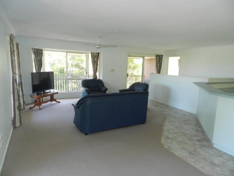 14 Fawley Close, Telina QLD 4680