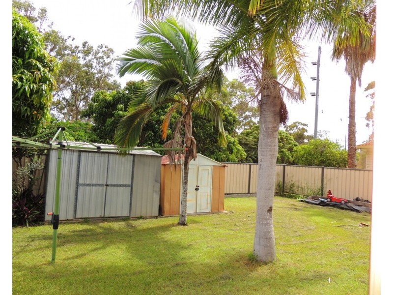 14 Venus Street, Telina QLD 4680