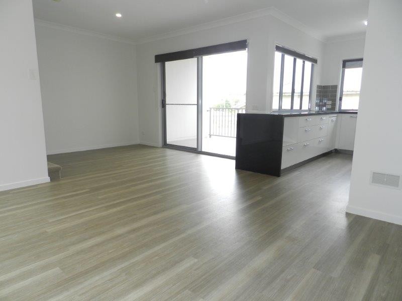 2/5-9 View Street, West Gladstone QLD 4680