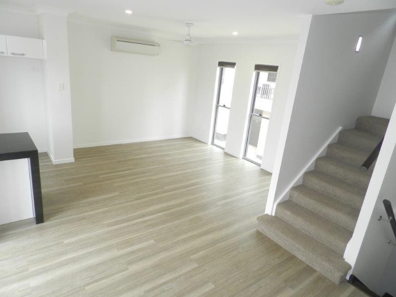 2/5-9 View Street, West Gladstone QLD 4680