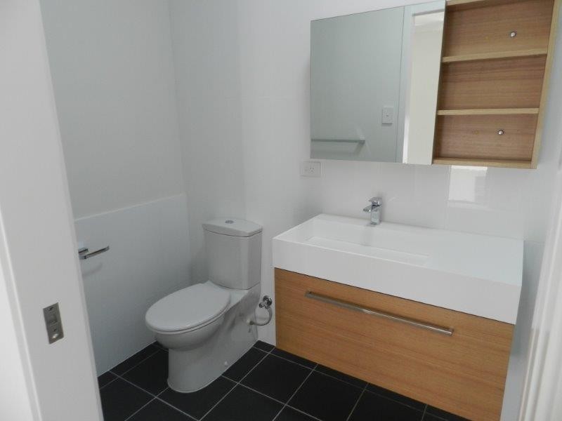 2/5-9 View Street, West Gladstone QLD 4680
