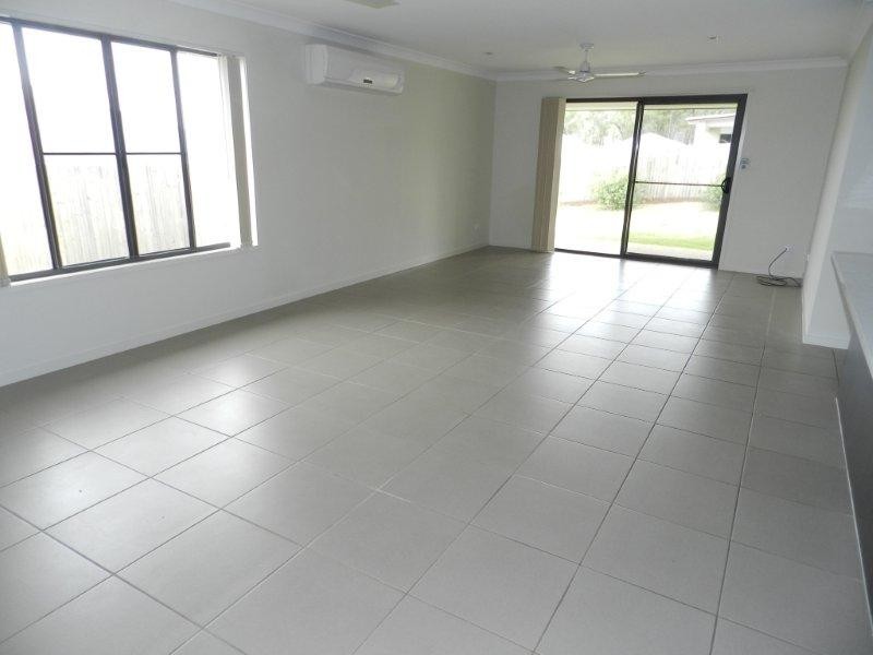 19 Redgum Drive, Kirkwood QLD 4680