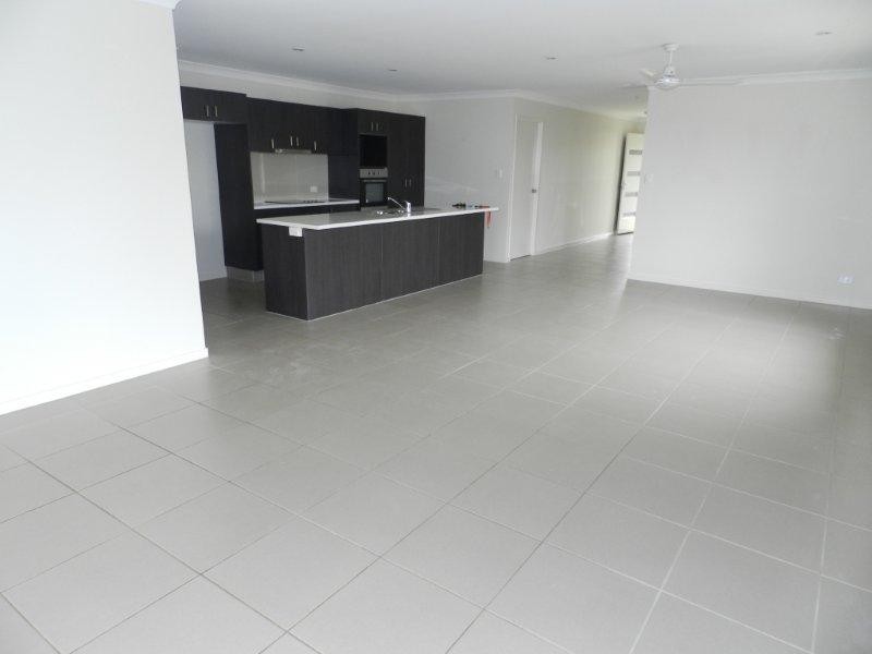 19 Redgum Drive, Kirkwood QLD 4680