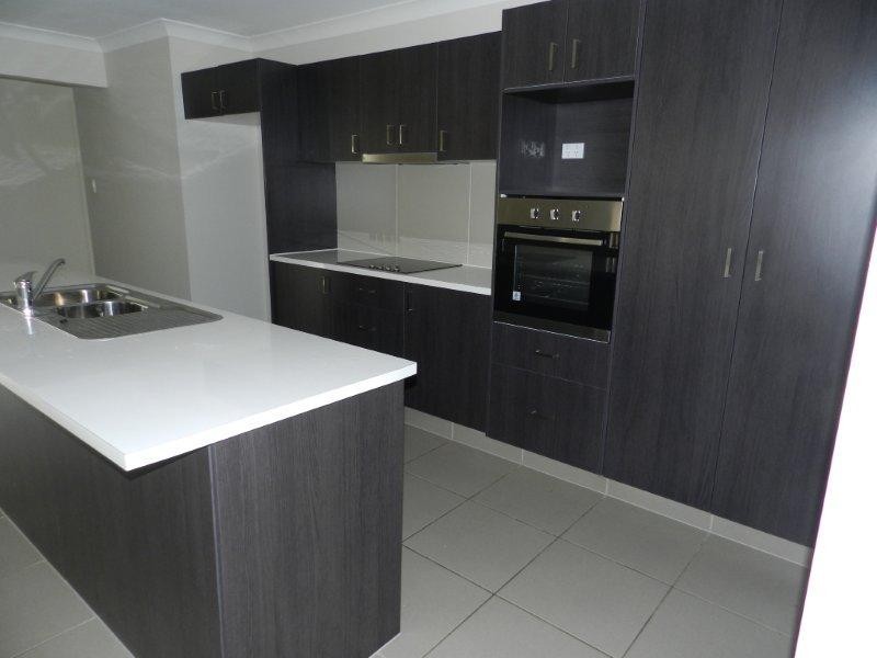 19 Redgum Drive, Kirkwood QLD 4680