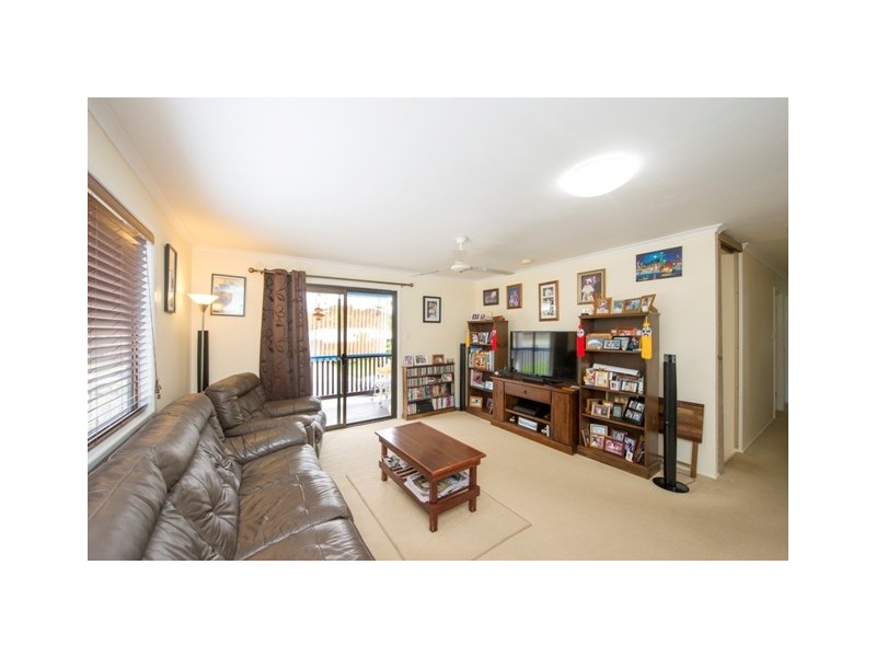 10 Pluto Street, Telina QLD 4680