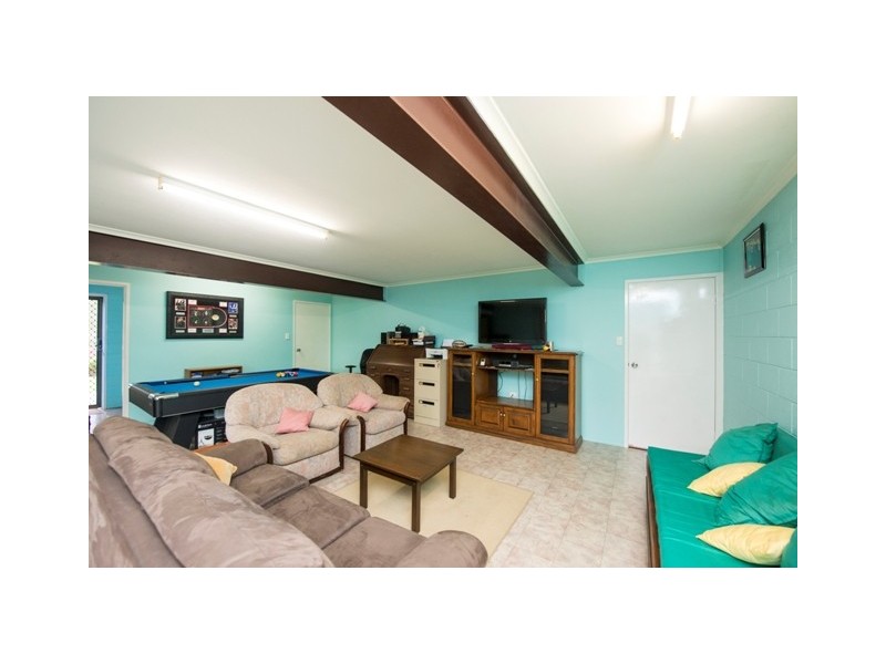 10 Pluto Street, Telina QLD 4680