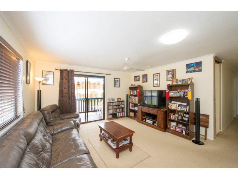 10 Pluto Street, Telina QLD 4680