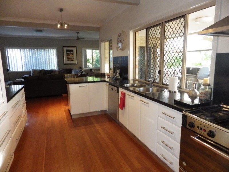 11 Caledon Street, Tannum Sands QLD 4680