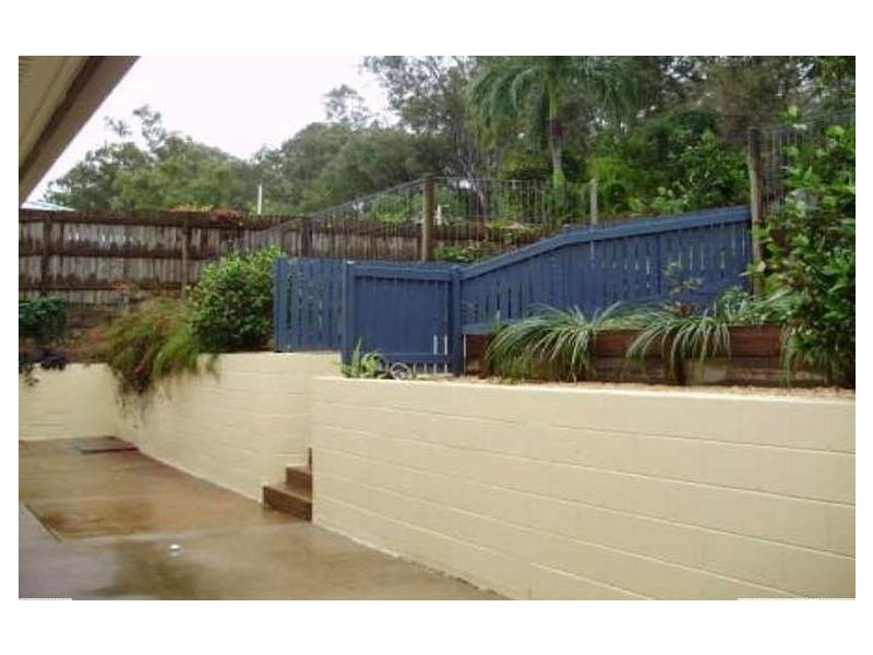 26 Holland Street, West Gladstone QLD 4680