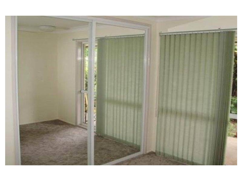 26 Holland Street, West Gladstone QLD 4680