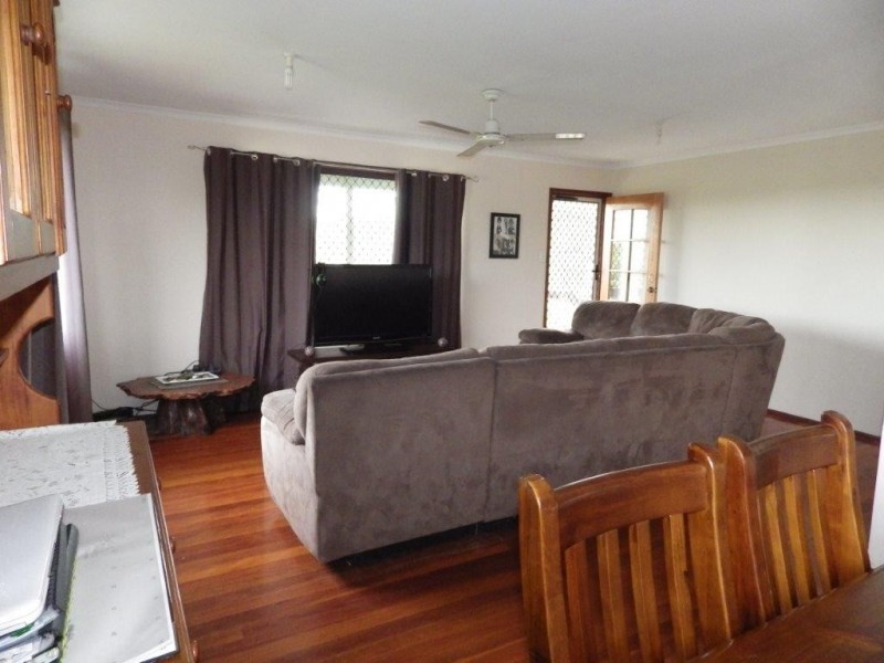 5 Chapple Court, Boyne Island QLD 4680