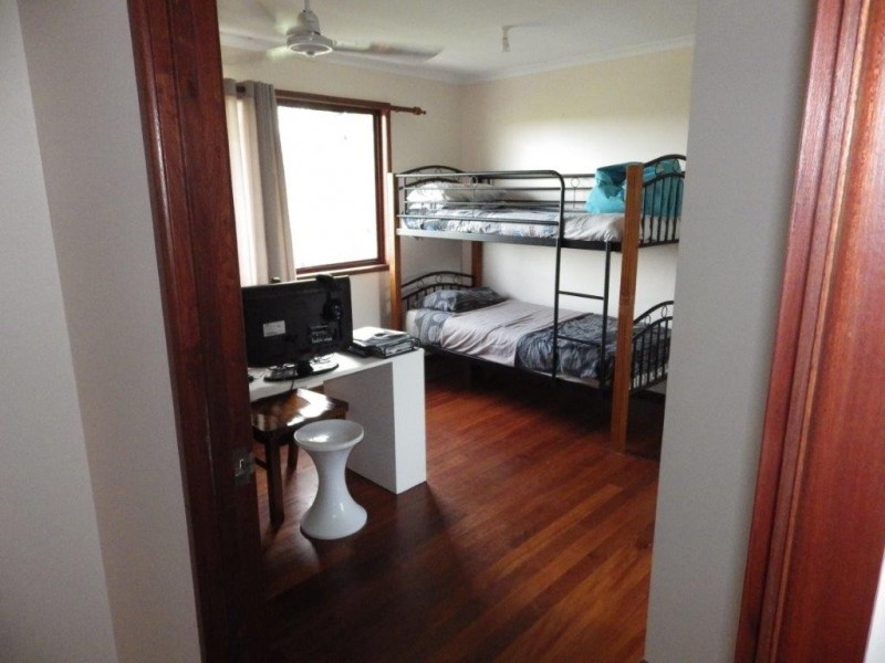 5 Chapple Court, Boyne Island QLD 4680