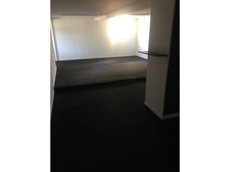 15 Javelin Street, Toolooa QLD 4680