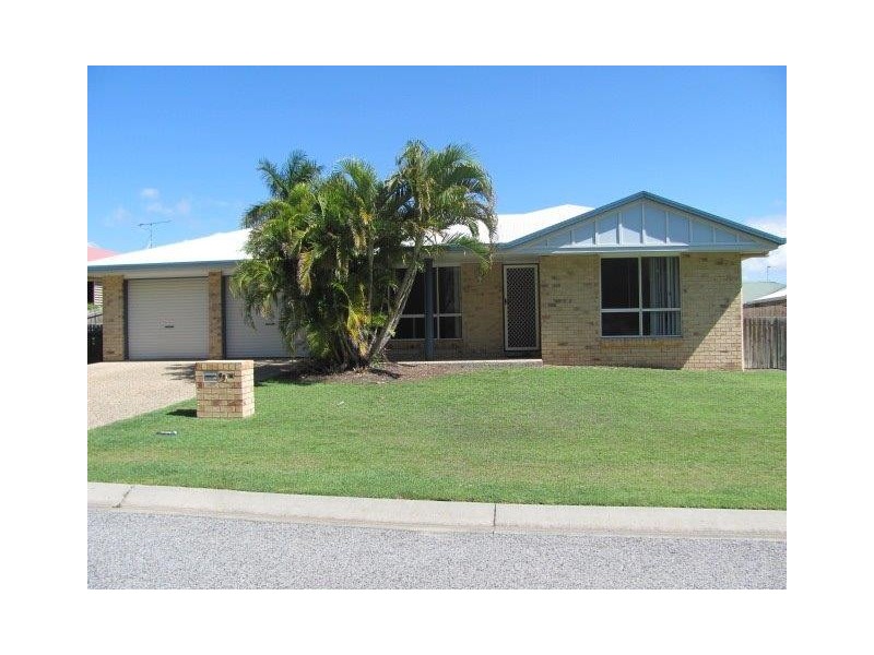 93 The Oaks Road, Tannum Sands QLD 4680