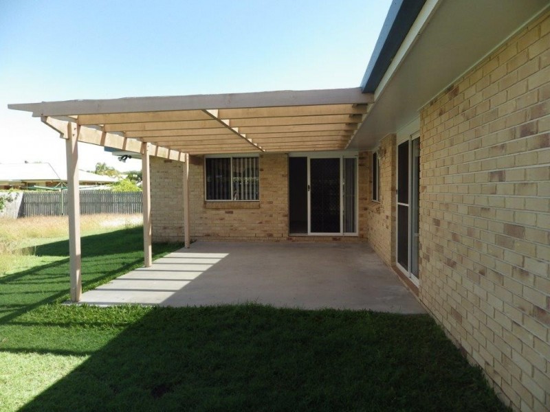 93 The Oaks Road, Tannum Sands QLD 4680