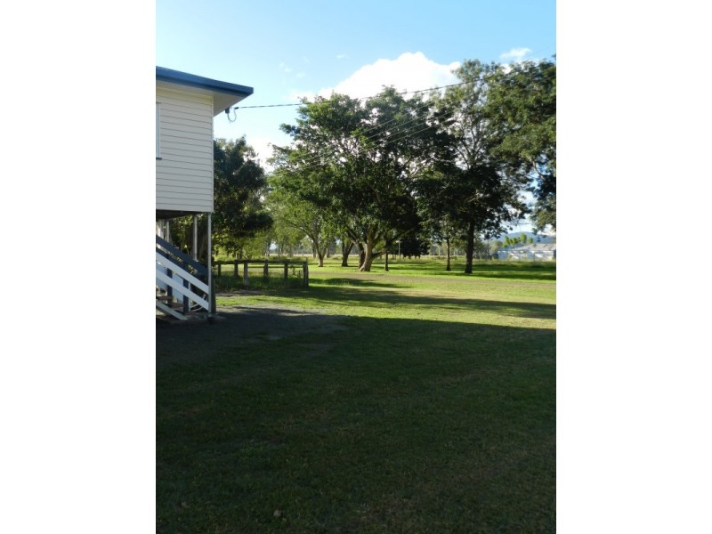 9 Railway Terrace, Ubobo QLD 4680