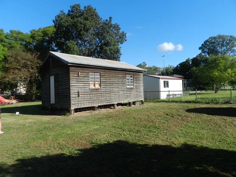 9 Railway Terrace, Ubobo QLD 4680