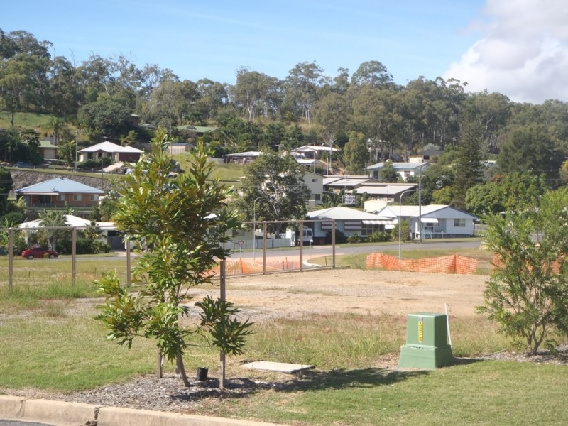 - Toolooa Central, Toolooa QLD 4680