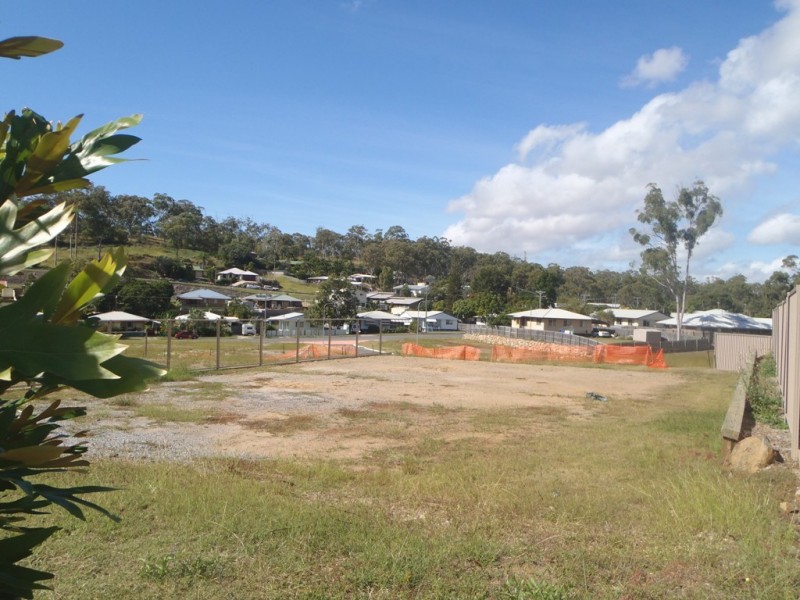 - Toolooa Central, Toolooa QLD 4680